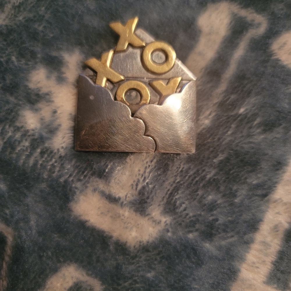 Far Fetched c pin
